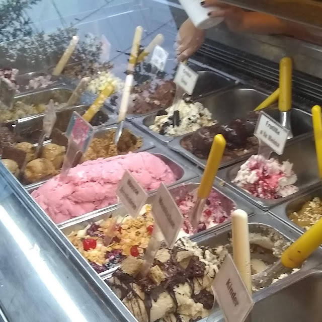 Helado In Poche Parole Merengue Top