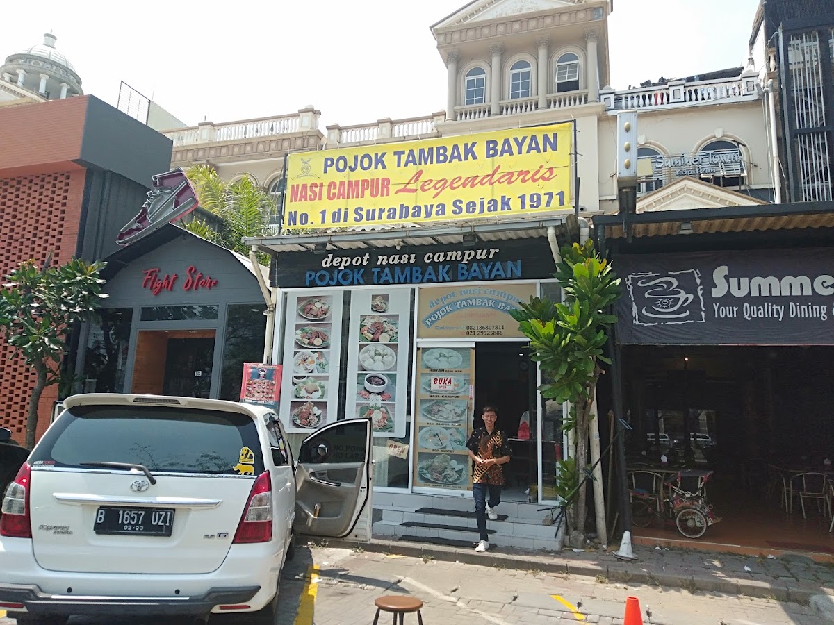 Depot Nasi Campur Pojok Tambak Bayan