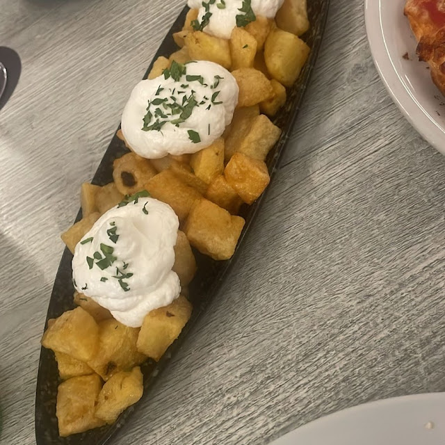 Patatas Con Alioli