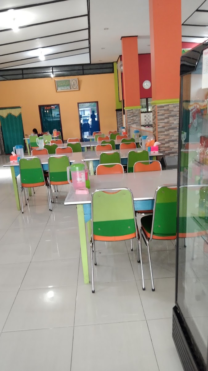RUMAH MAKAN Simpang Setia
