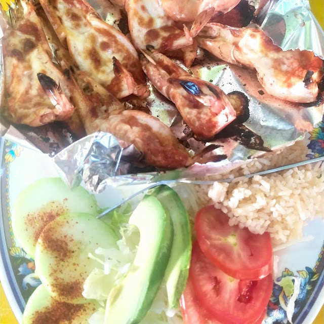 Camarónes Al Mojo de Ajo