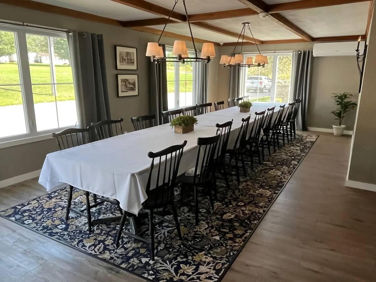 GillHouse Restaurant & Inn