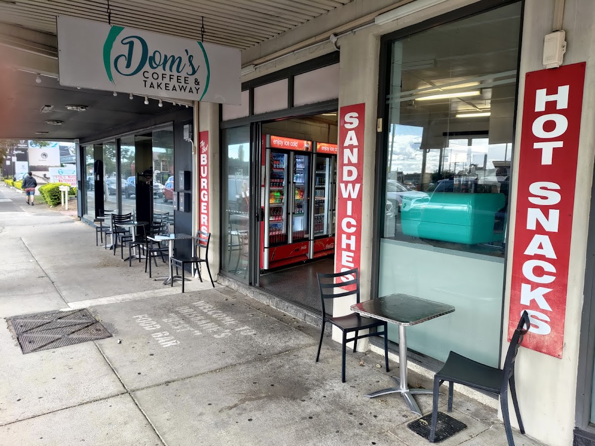 Dom's Coffee & Takeaway