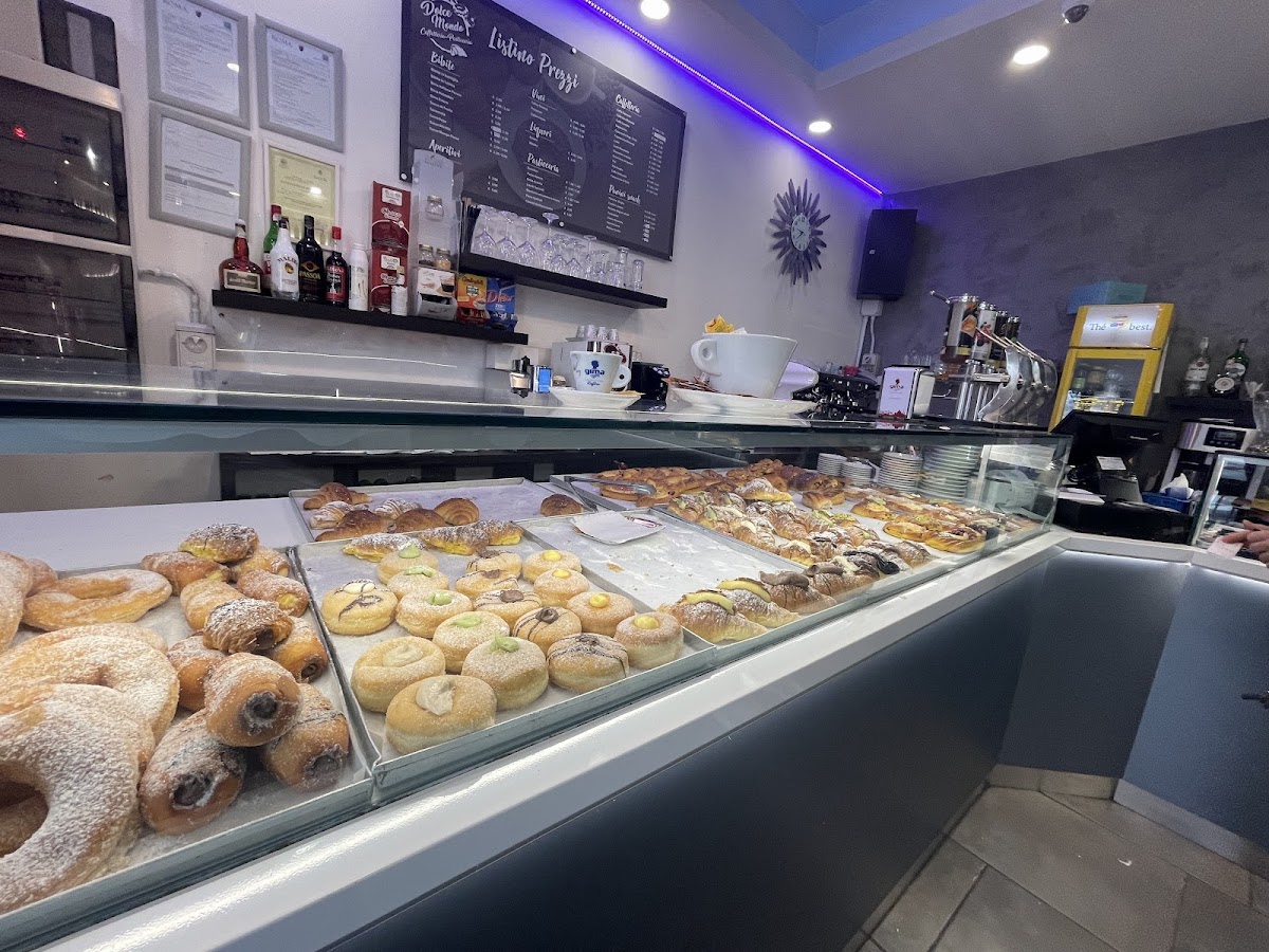 Dolce Mondo S.r.l. - Caffetteria e Pasticceria