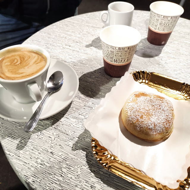 Frolla Napoletana Con Caffè E Cappuccino