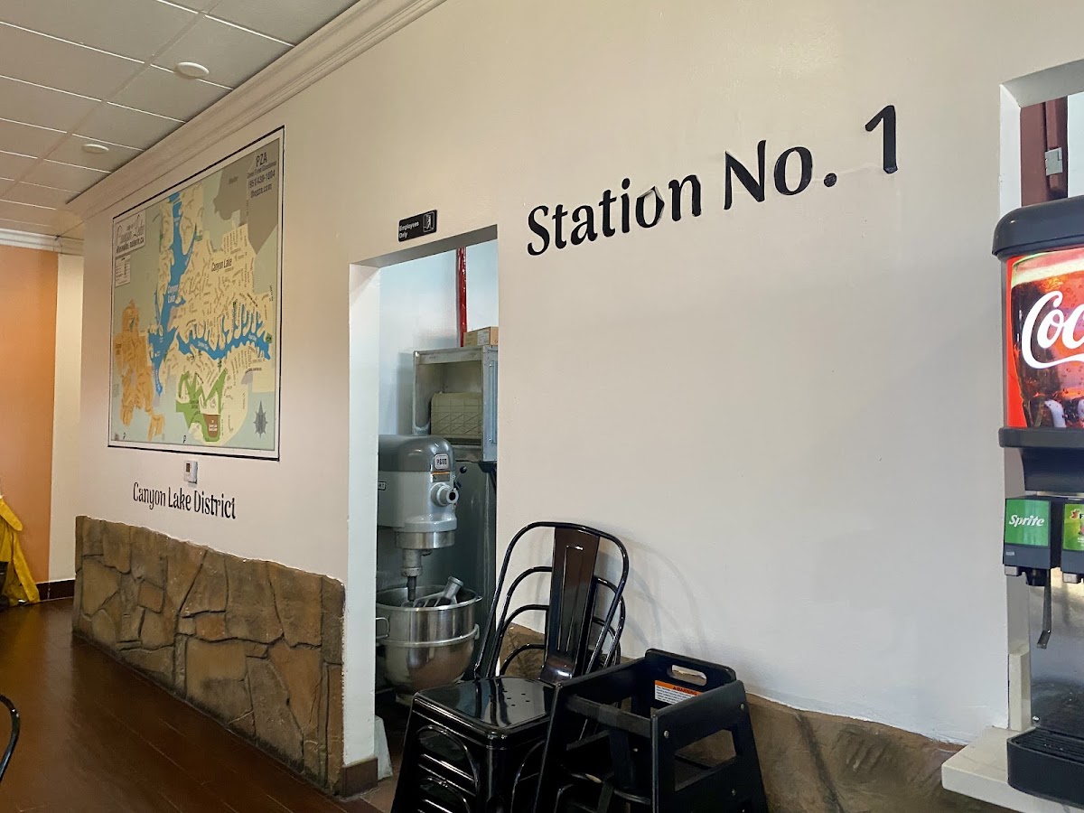 Station No. 2 Pizza
