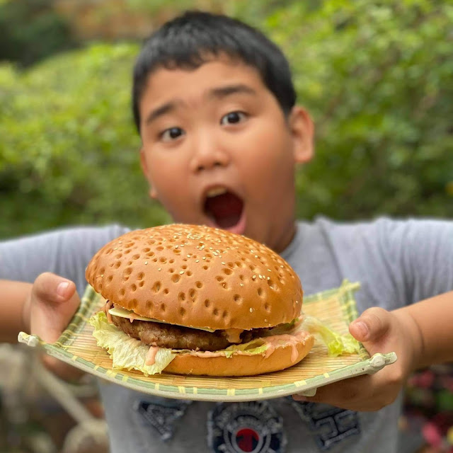 Giant Pounder