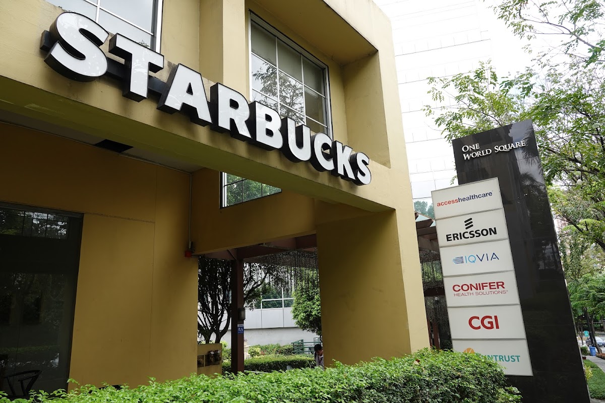 Starbucks One World Square McKinley Hill