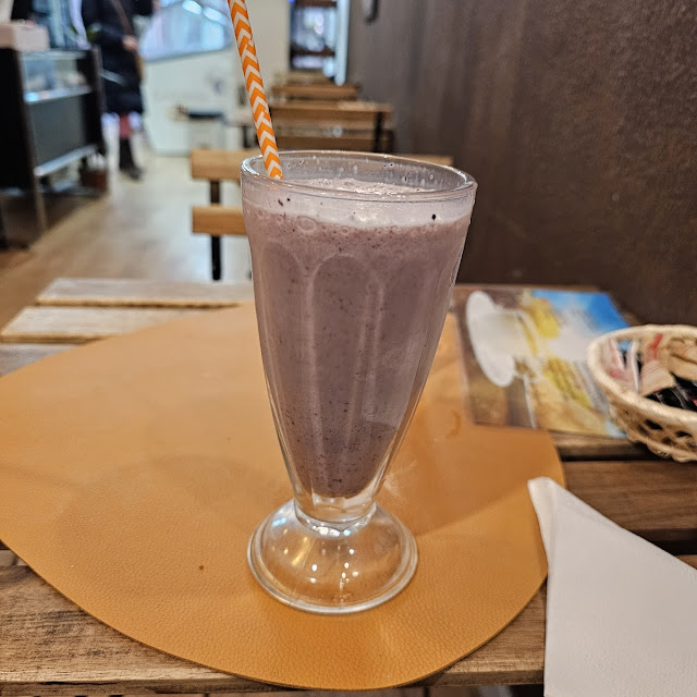 Batido de Banana Y Arándanos Con Helado