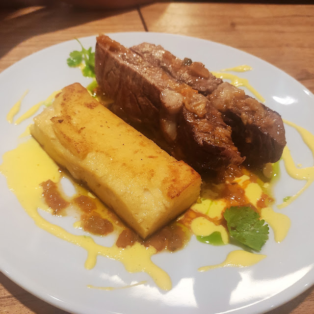 Ojo de Bife Con Sopa Paraguaya Y Kimchurri