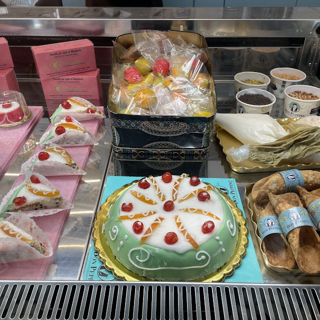 Cannoli E Cassata