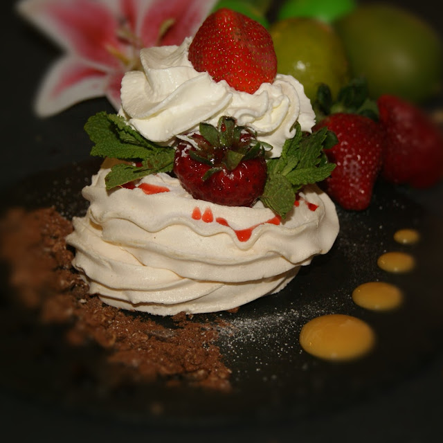 Pavlova Mini Tart