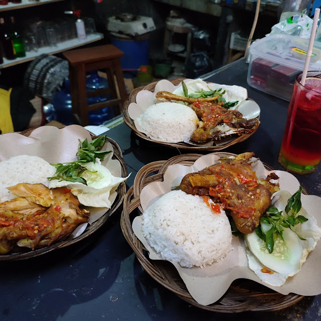 Puyuh Goreng Penyet Nasi