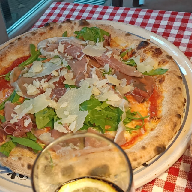 Pizza Piazza