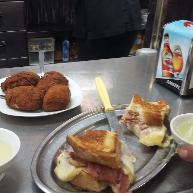 Croquetas de Lacón Y Zapatllia